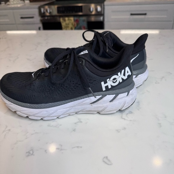 Hoka Women's Clifton 7 Black Running Walking Shoes Size 8.5 - Picture 3 of 14